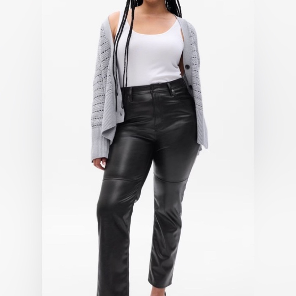 Gap Cheeky Straight High-Rise vegan leather black  pants 31/12 Tall
